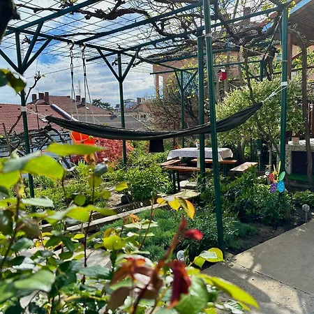 Apartment Garden Gate